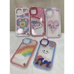 LOT DE 5 COQUES DESSIN (MOTIF ALEATOIRE)